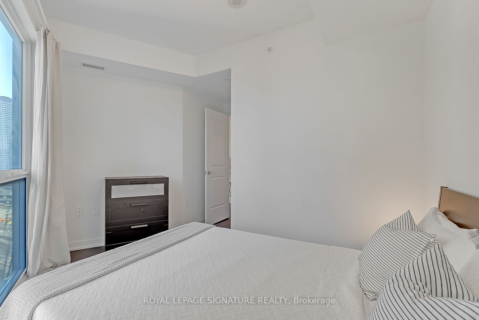 1 The Esplanade, #1306