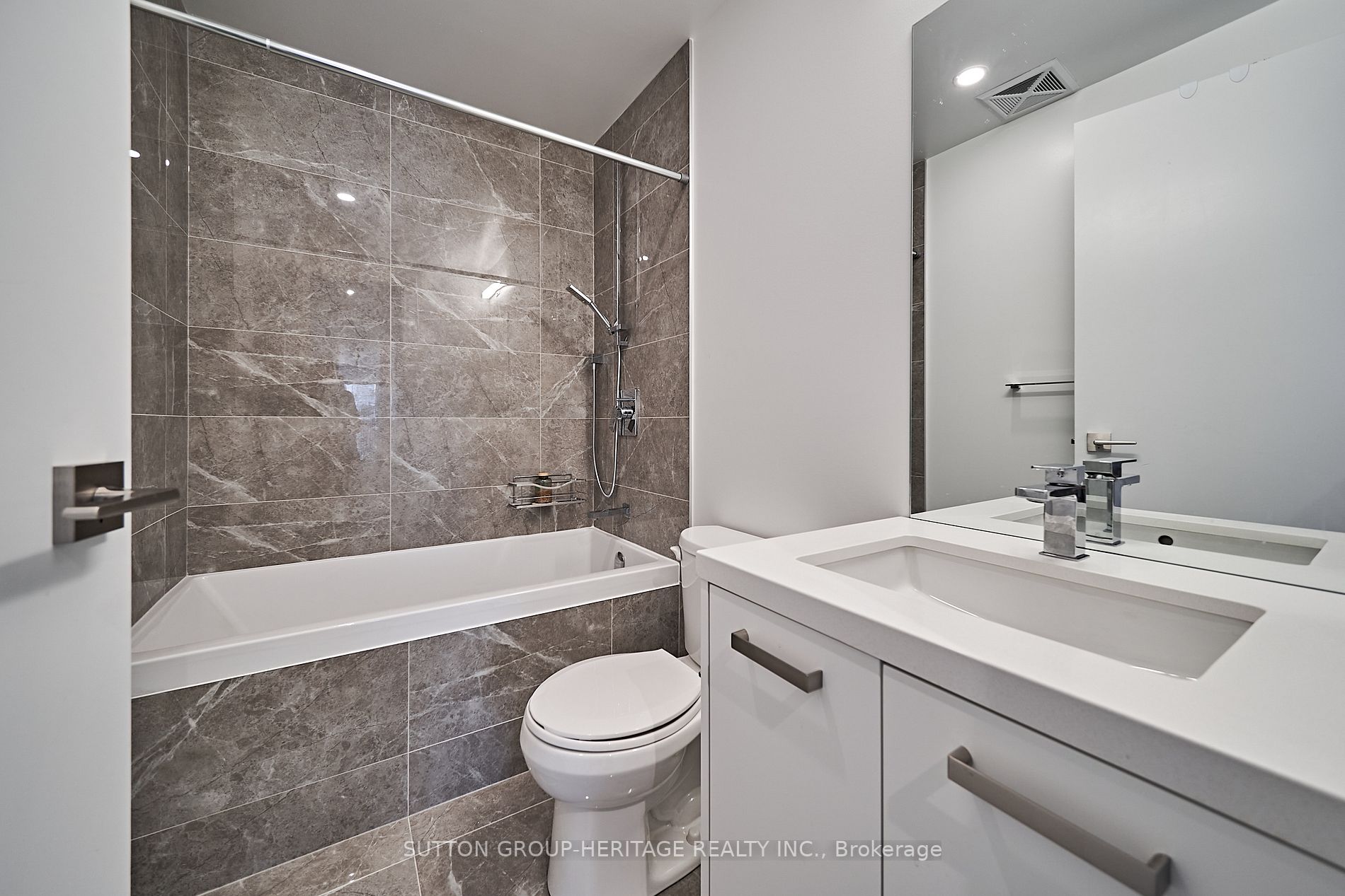 55 Ontario St, #1708