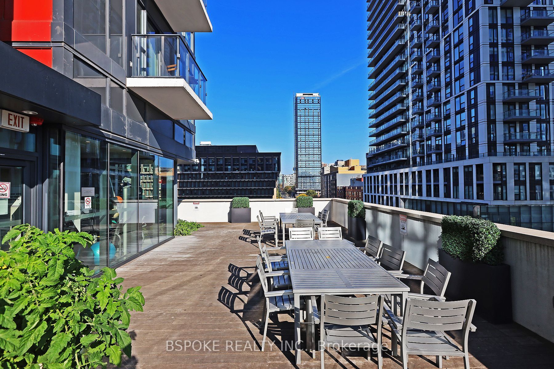 159 Dundas St E, #1703