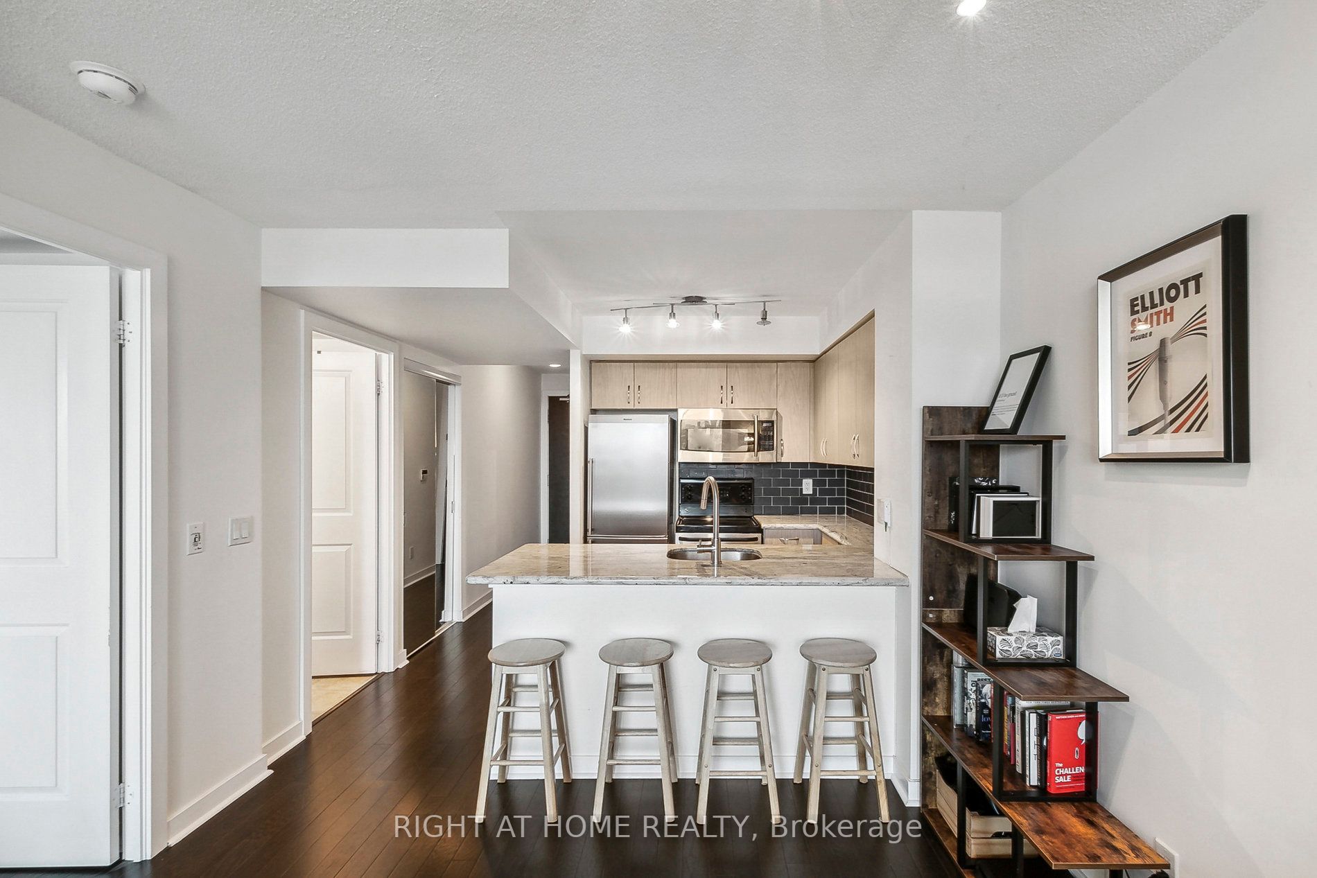 50 Lynn Williams St, #1506