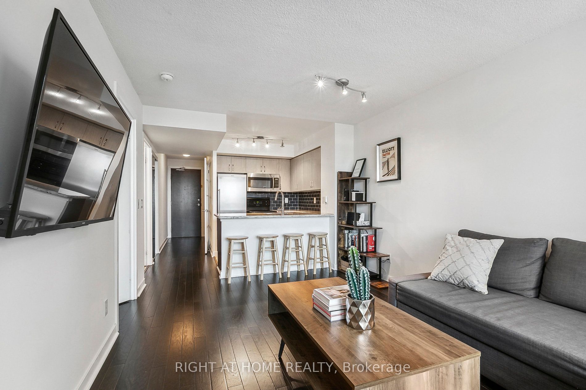 50 Lynn Williams St, #1506
