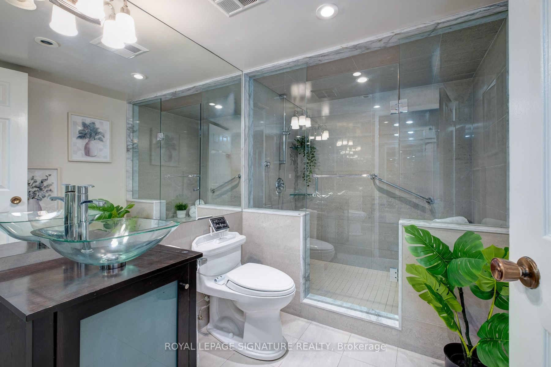71 Charles Street E, #905