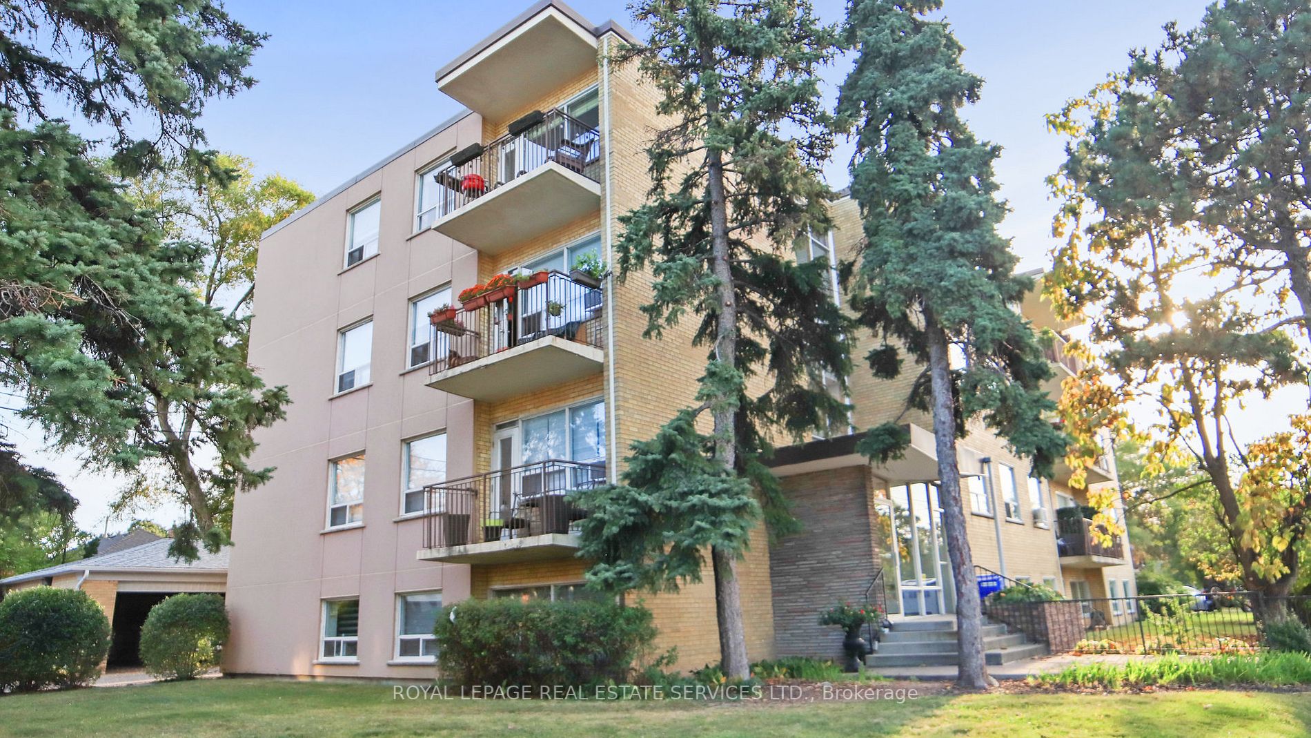 219 Wilson Ave, #406