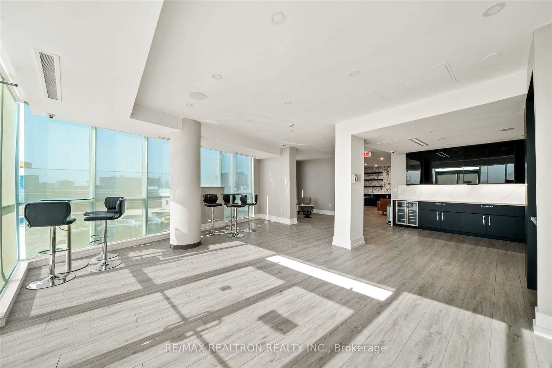 70 Forest Manor Rd, #317