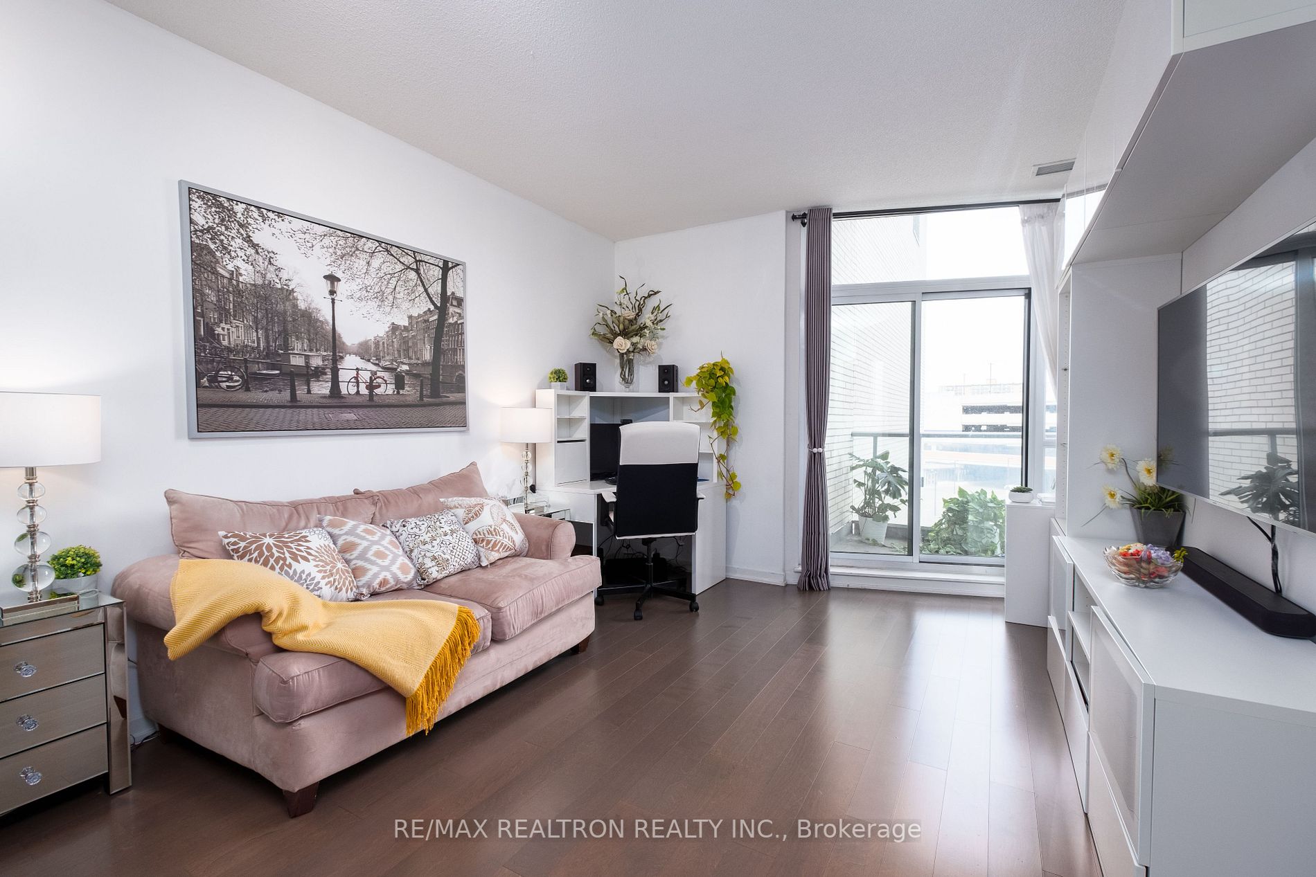 70 Forest Manor Rd, #317