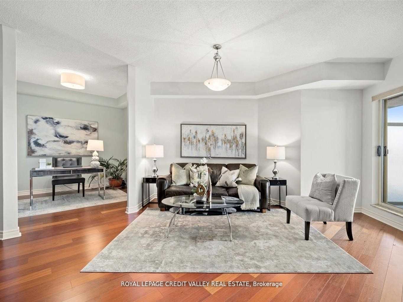 11 Christie St, #604