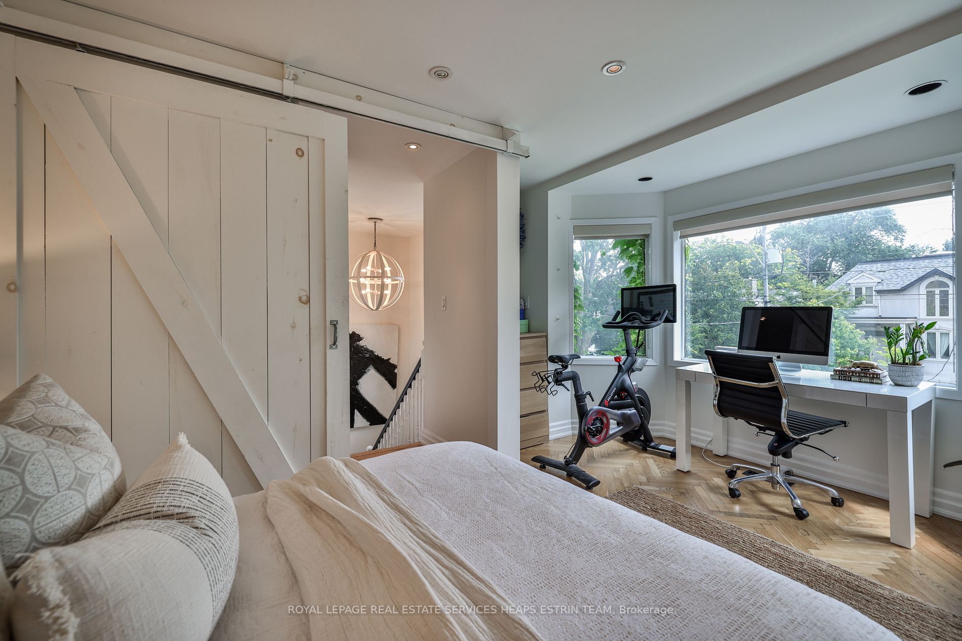 32 Nesbitt Dr