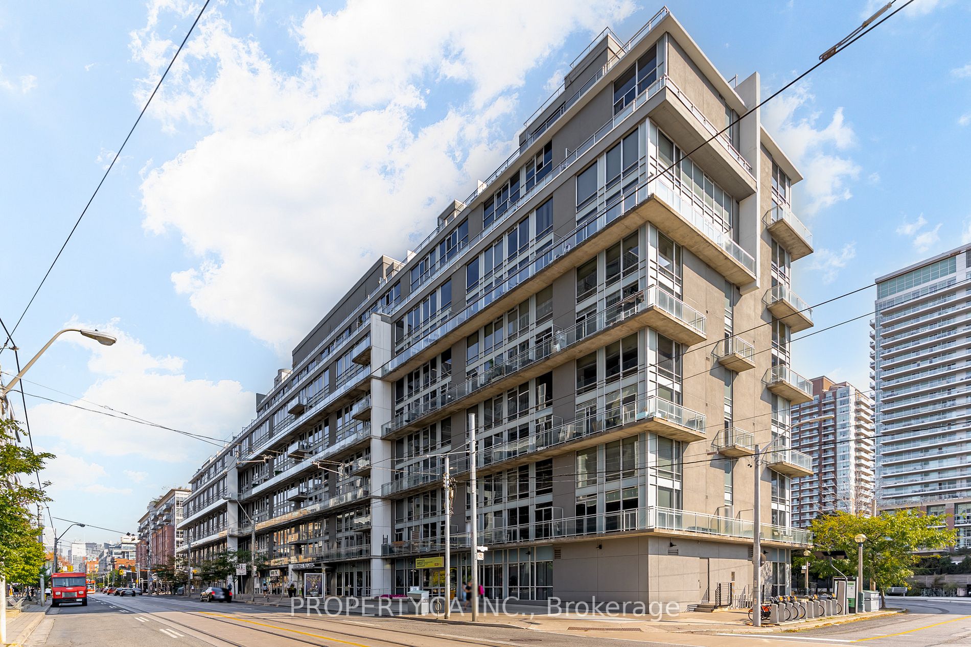1029 King St W, #202