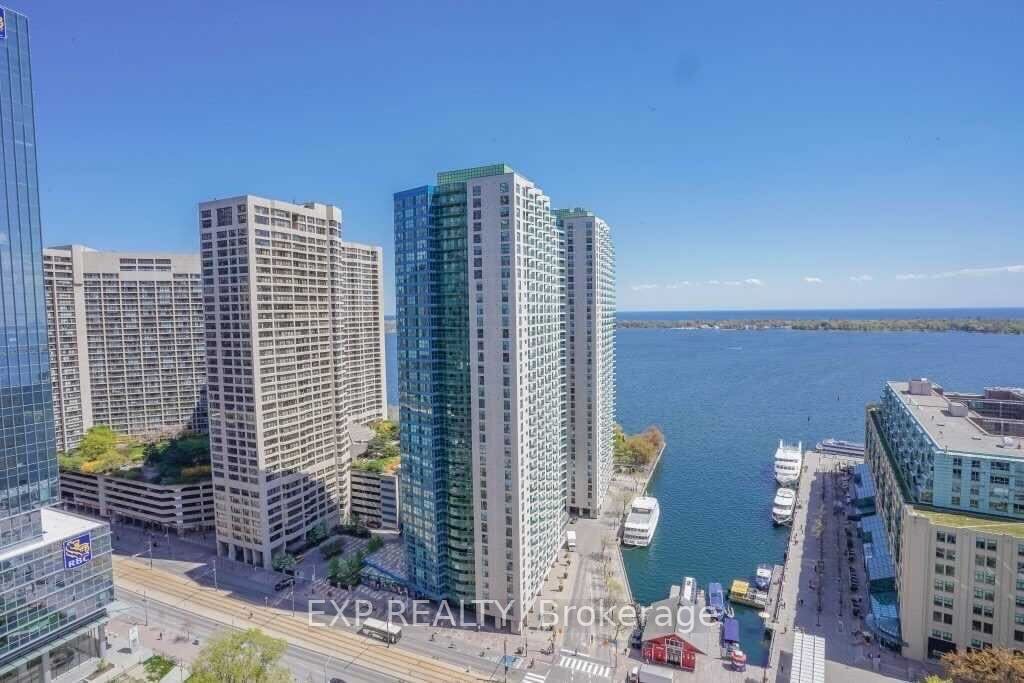 8 York St, #2704