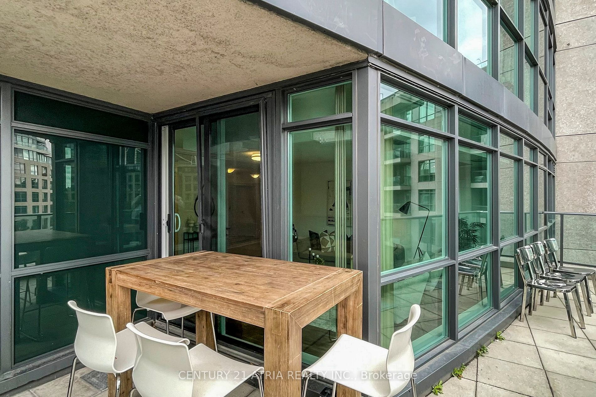 215 Fort York Blvd, #419
