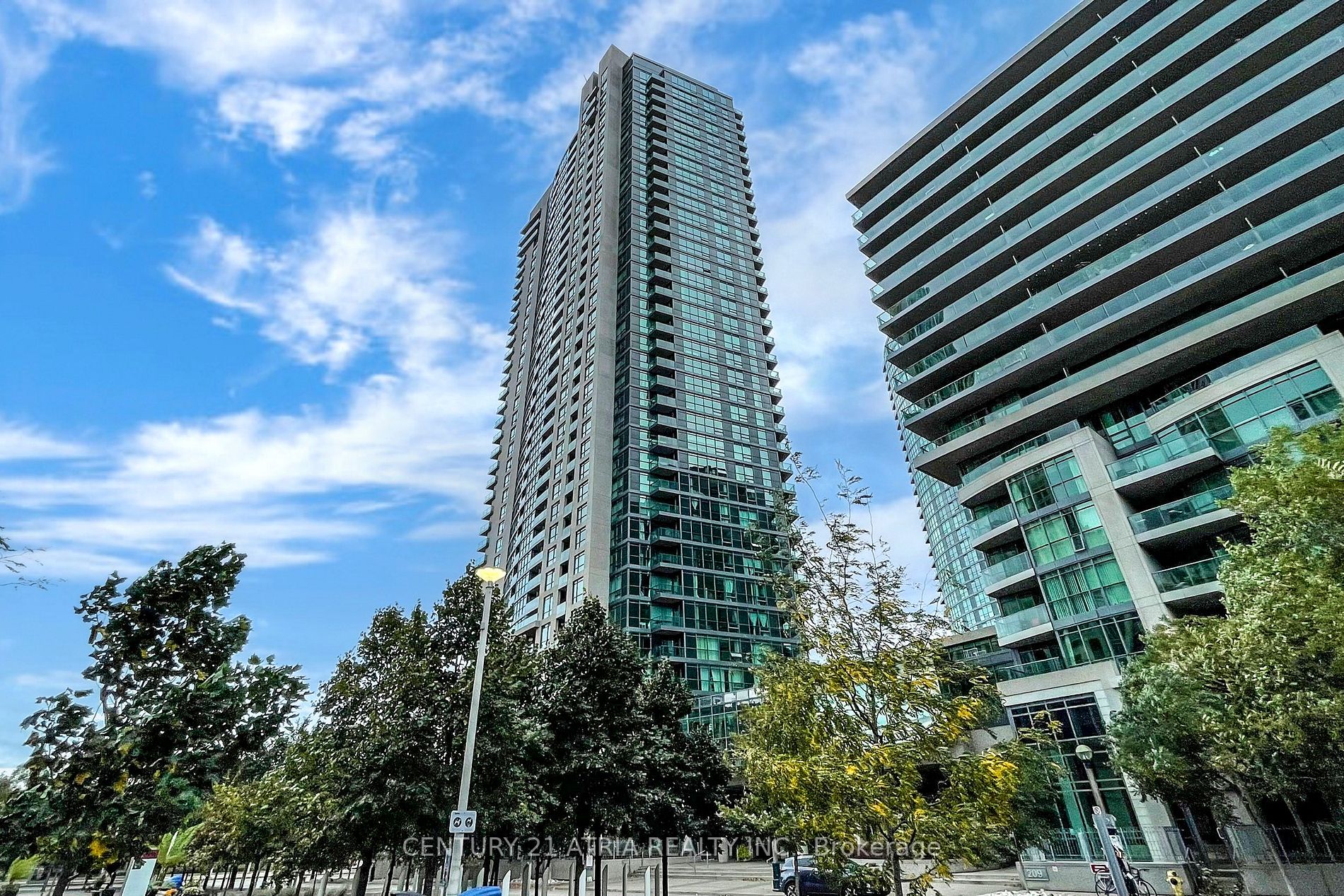 215 Fort York Blvd, #419