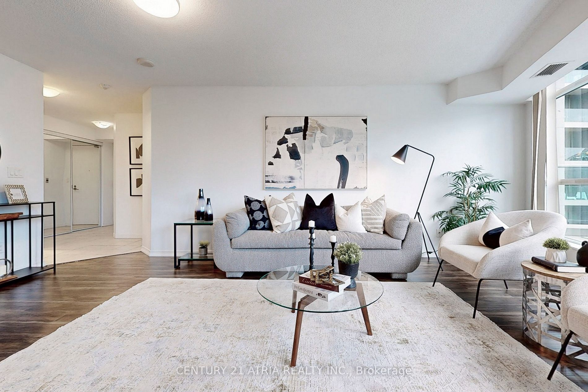 215 Fort York Blvd, #419