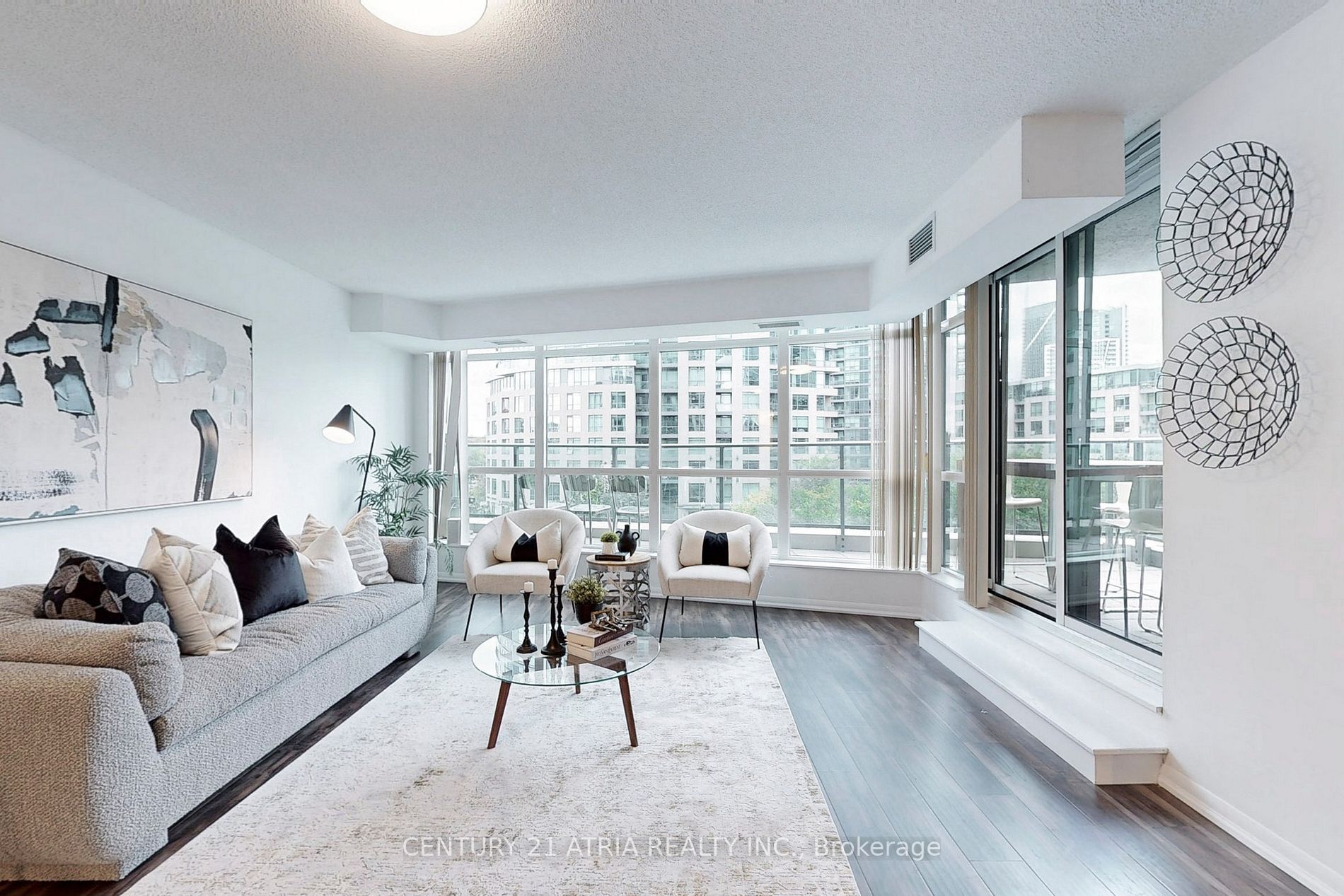 215 Fort York Blvd, #419