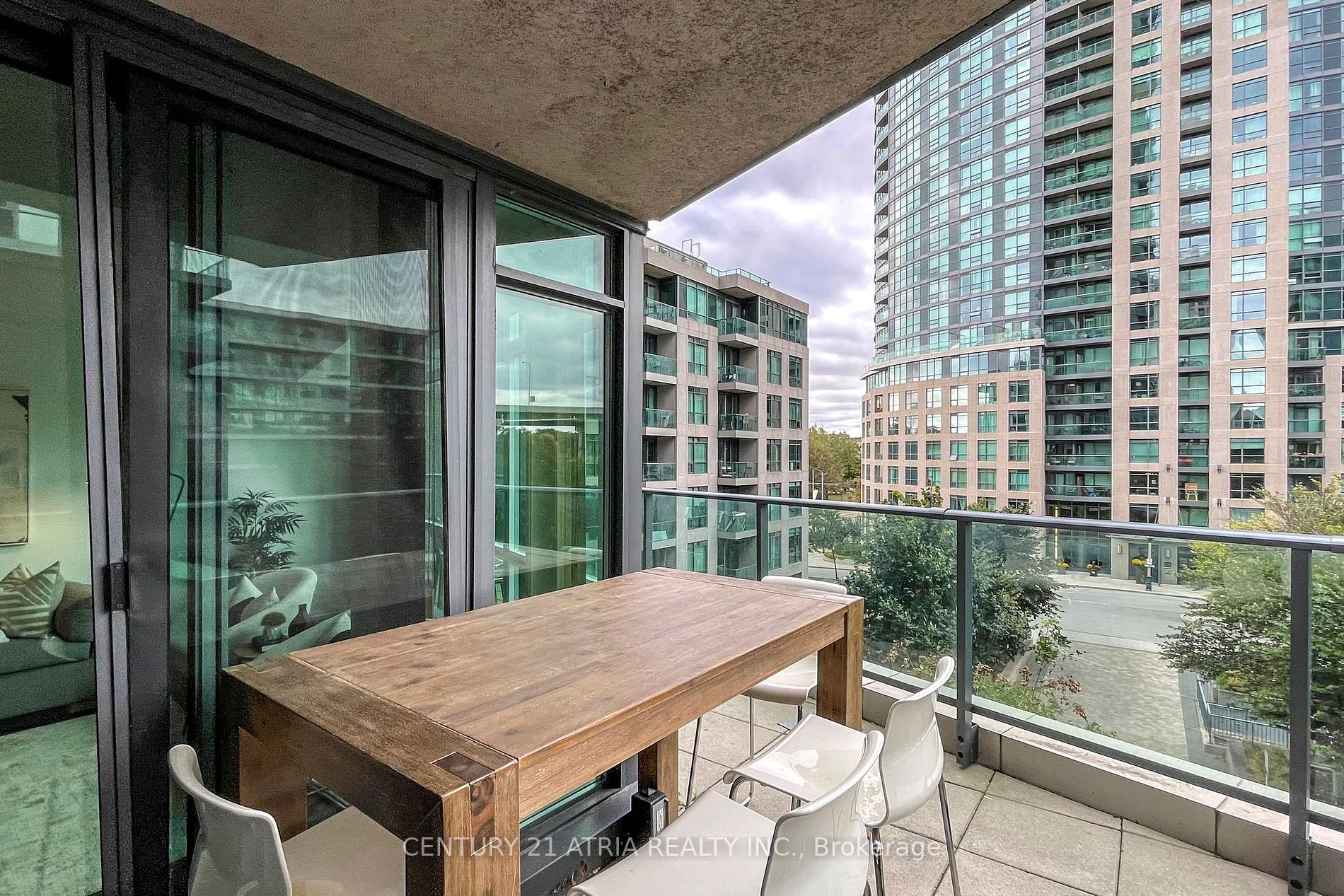 215 Fort York Blvd, #419
