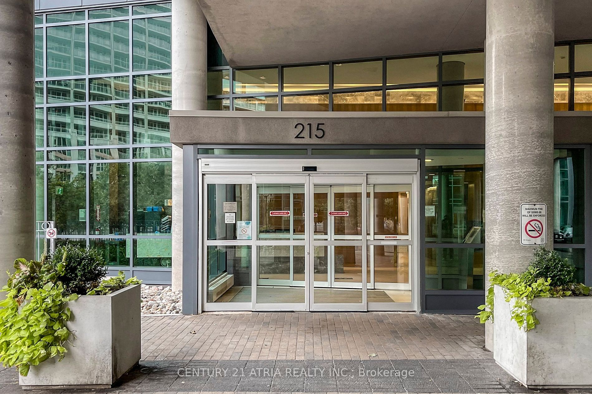 215 Fort York Blvd, #419