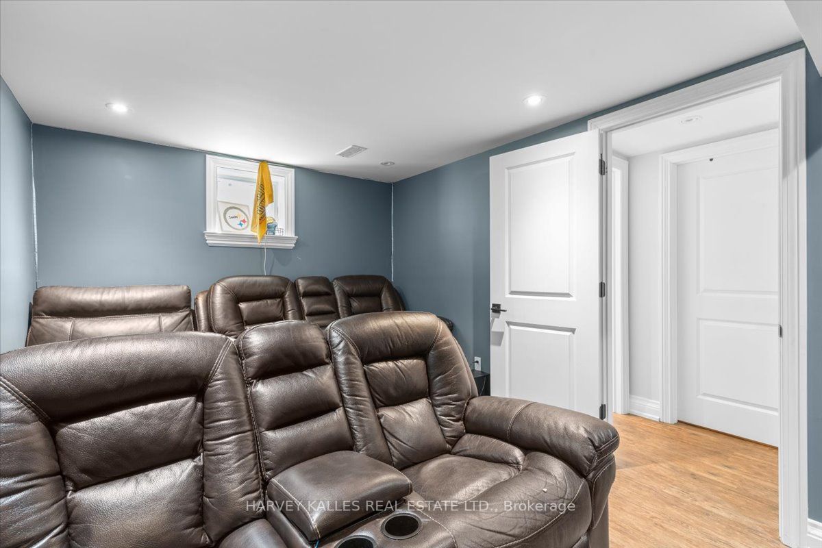24 Barwick Dr
