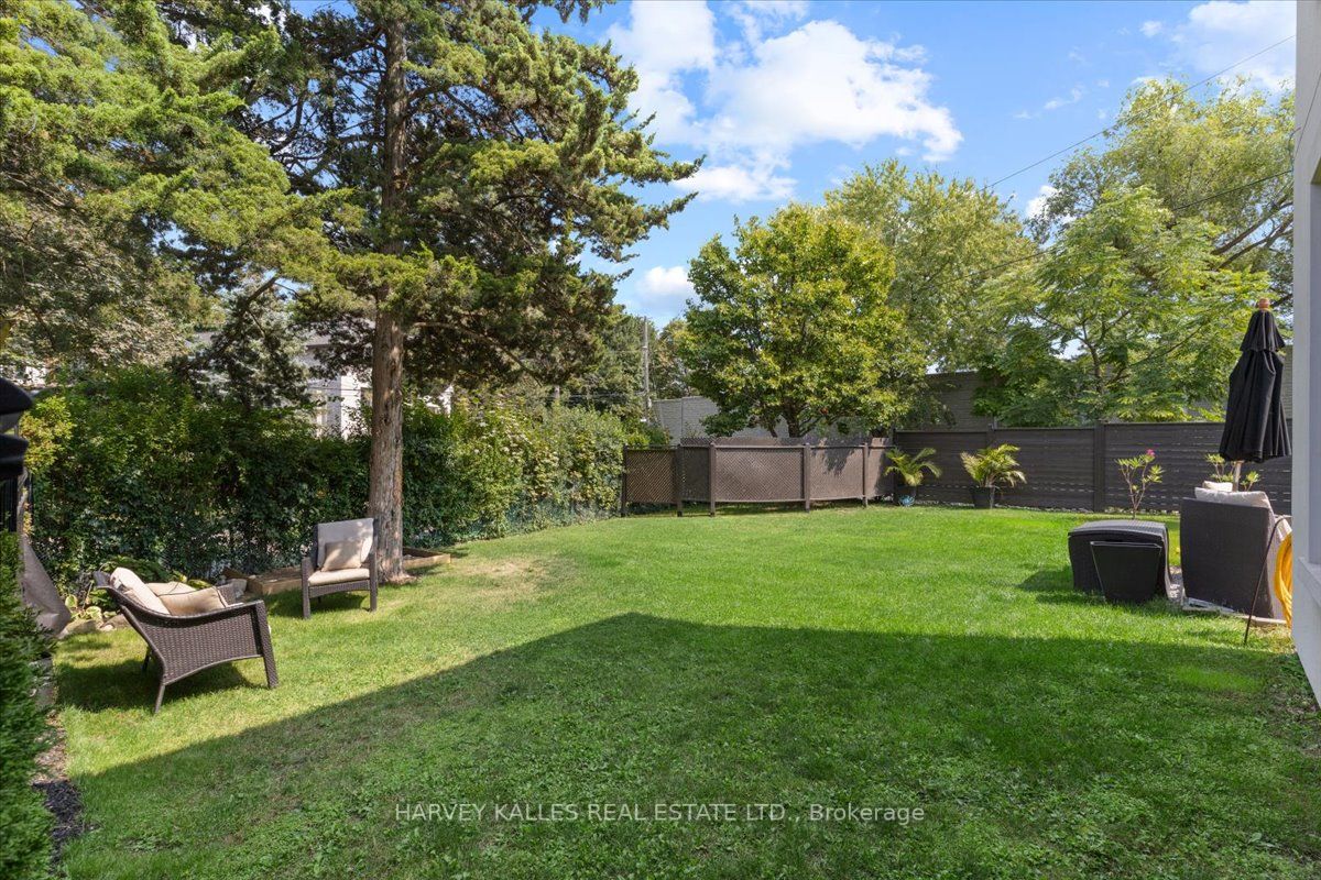24 Barwick Dr