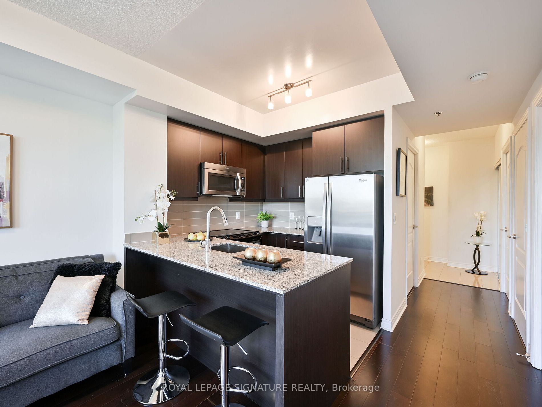 2756 Old Leslie Street, #607