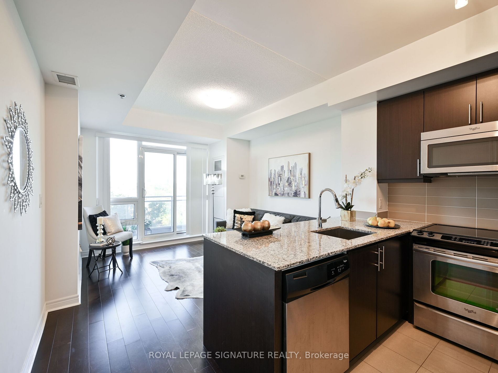 2756 Old Leslie Street, #607