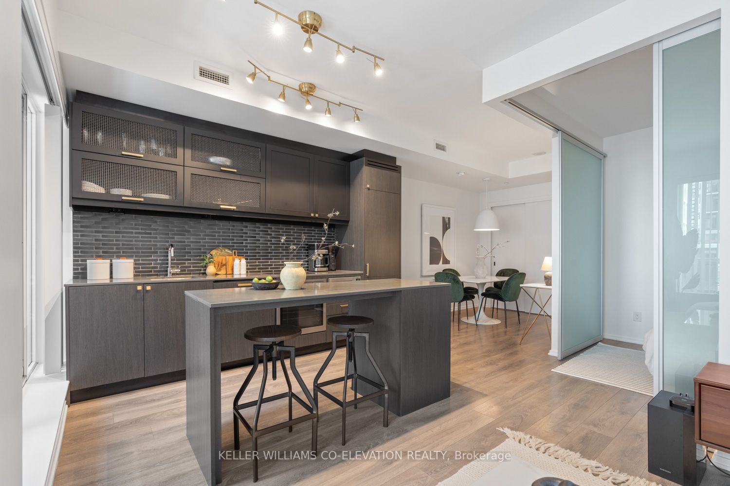 783 Bathurst St, #420