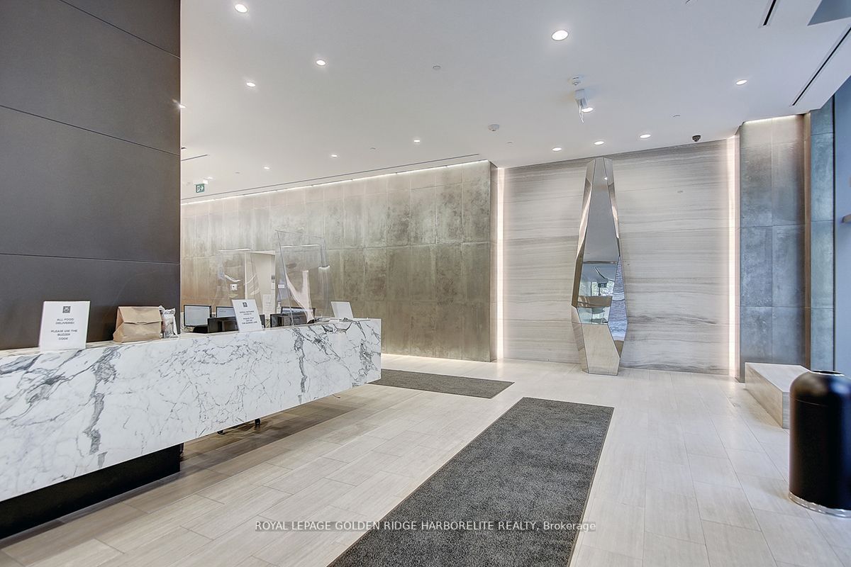 7 Grenville St, #701