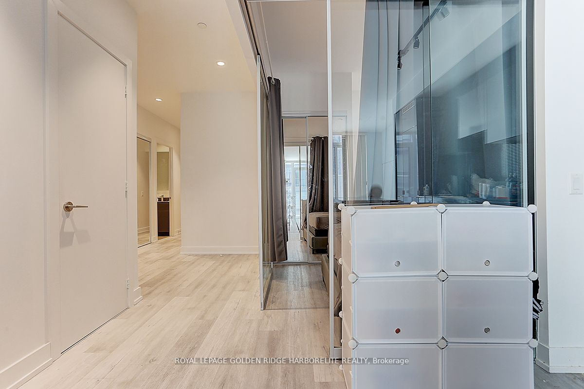 7 Grenville St, #701