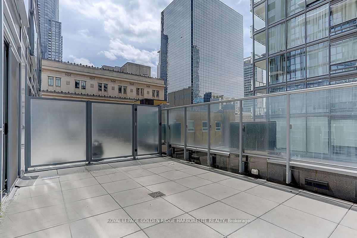 7 Grenville St, #701