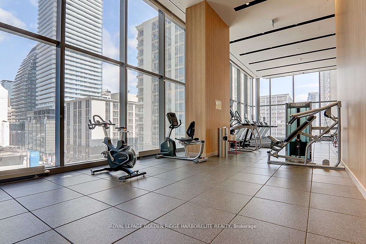 7 Grenville St, #701