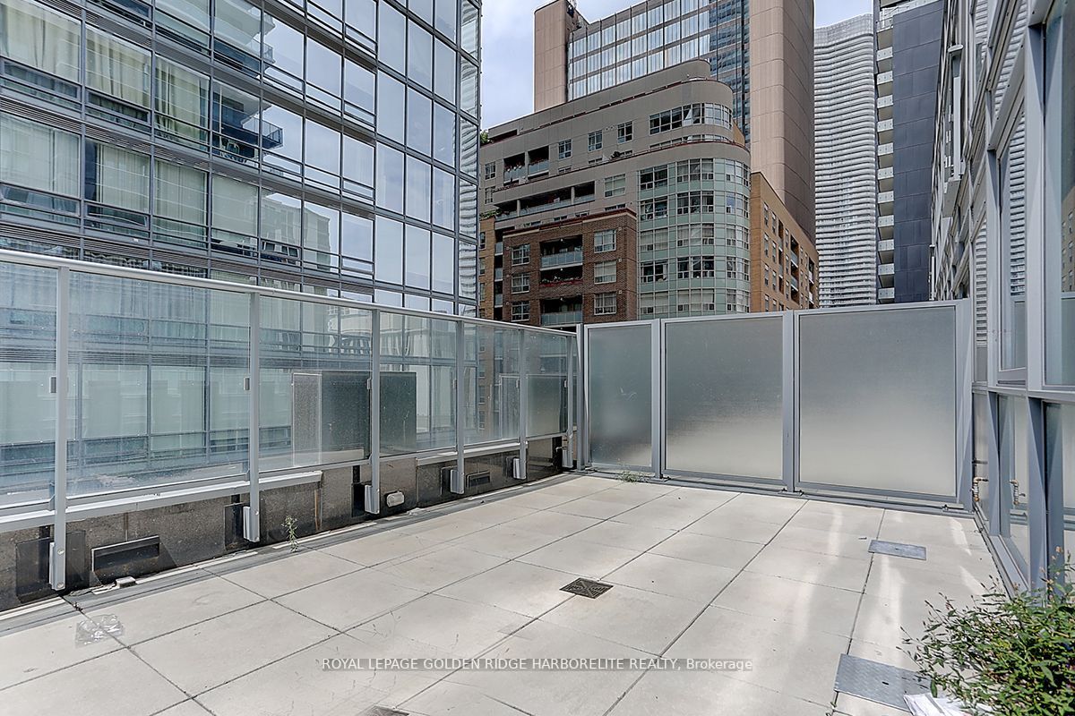 7 Grenville St, #701