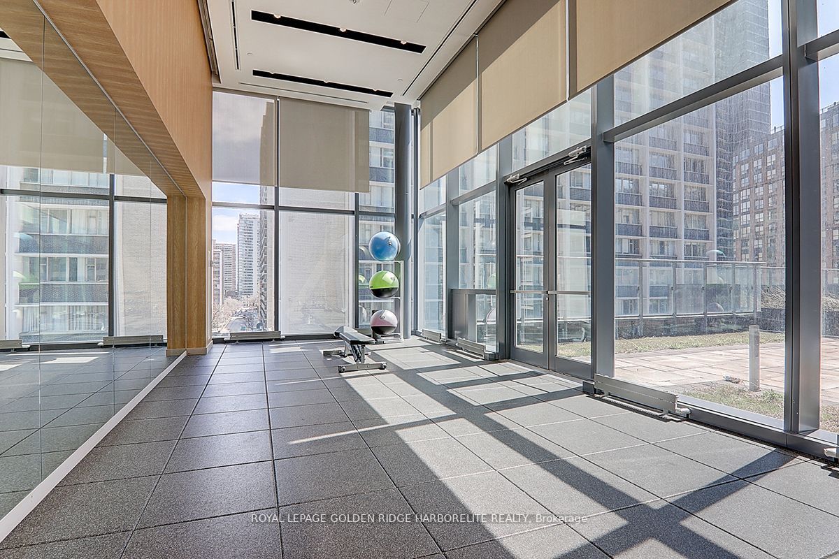 7 Grenville St, #701