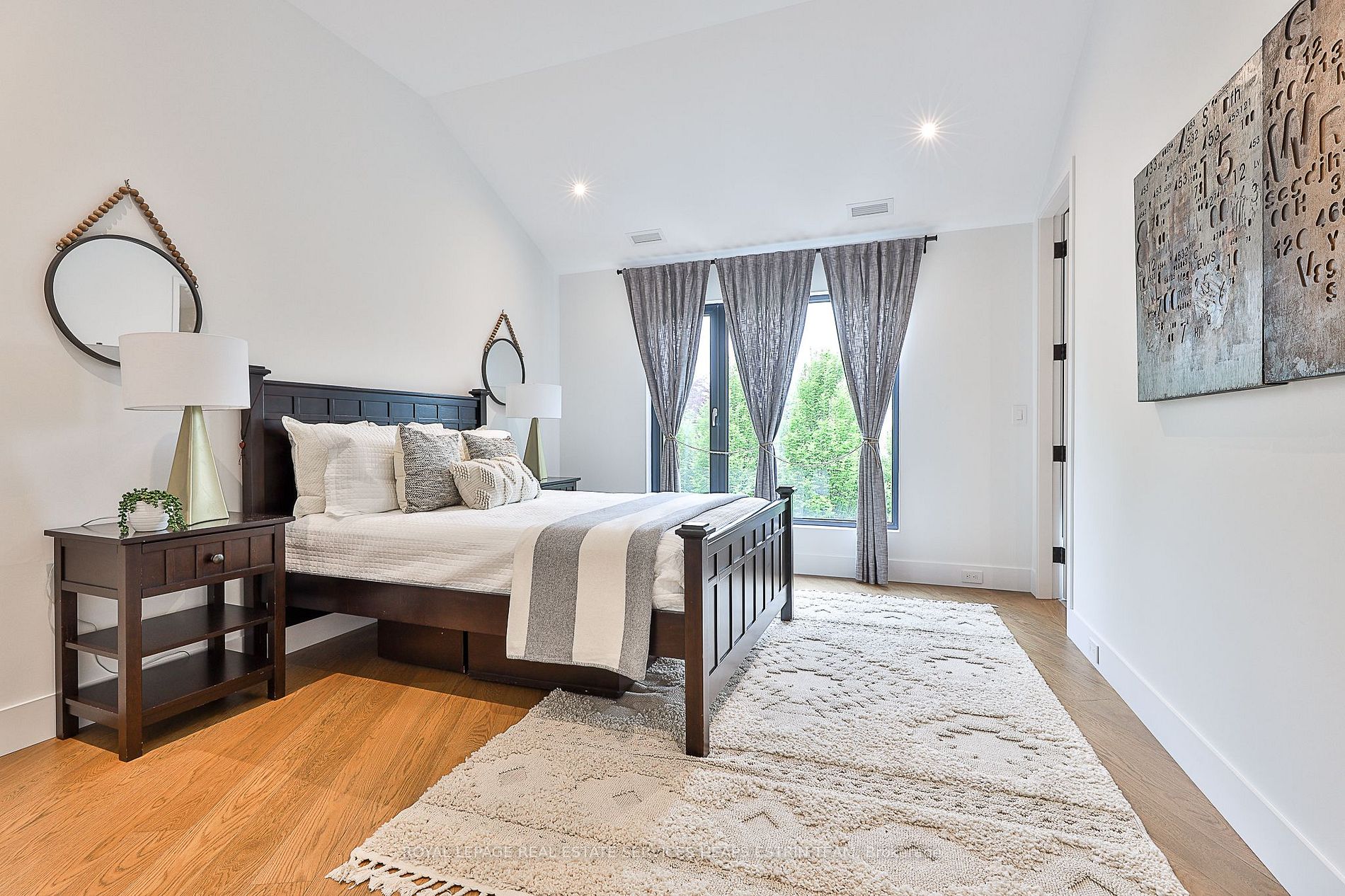 108 Stratford Cres