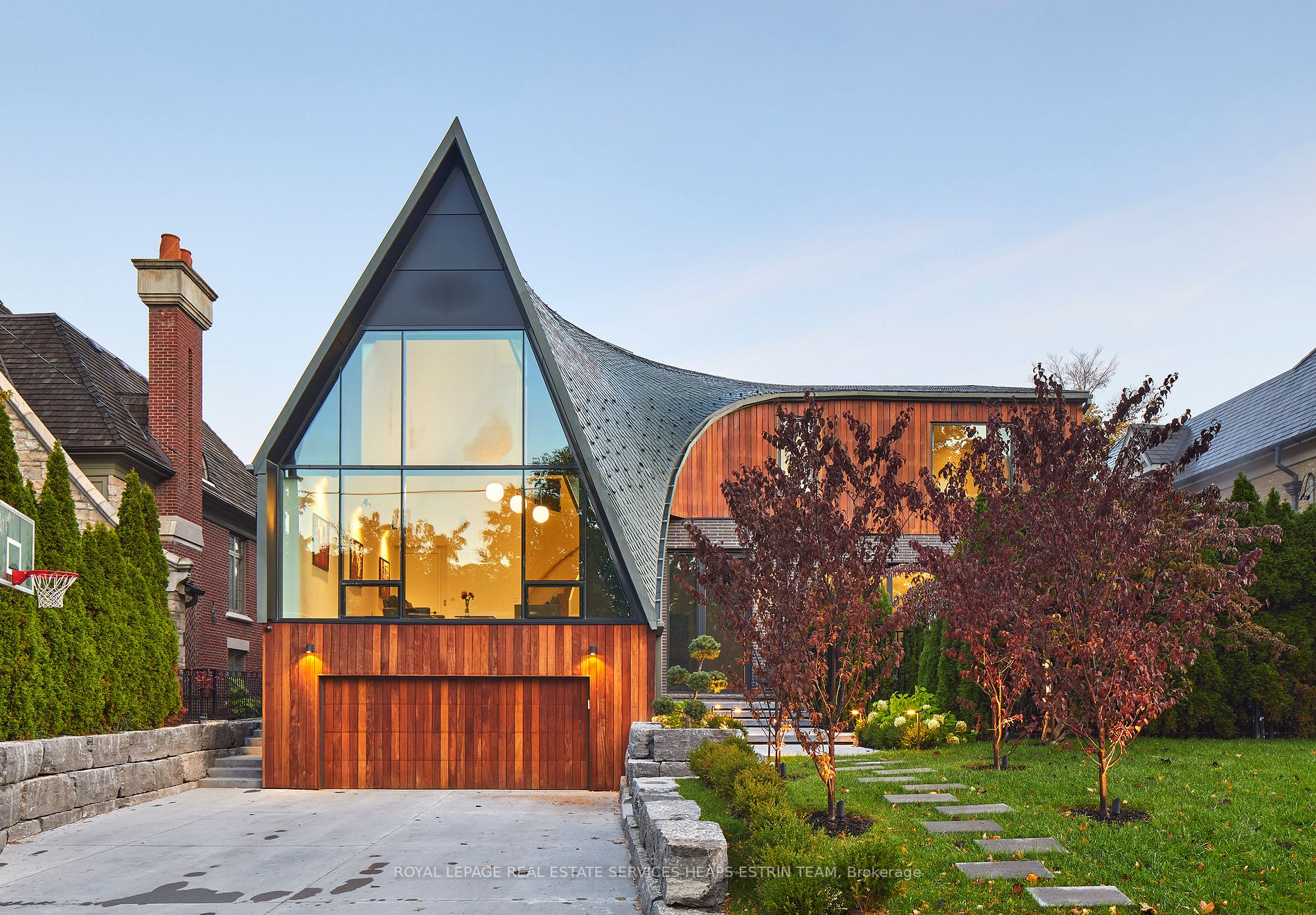 108 Stratford Cres