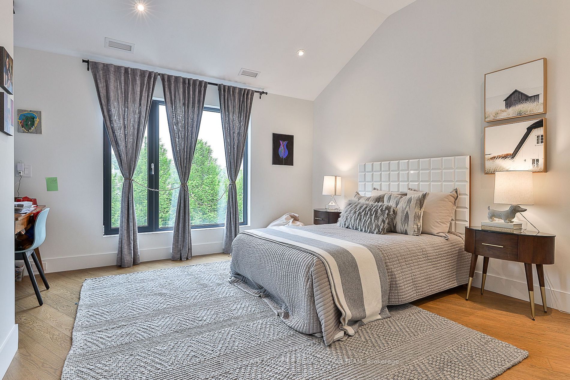 108 Stratford Cres