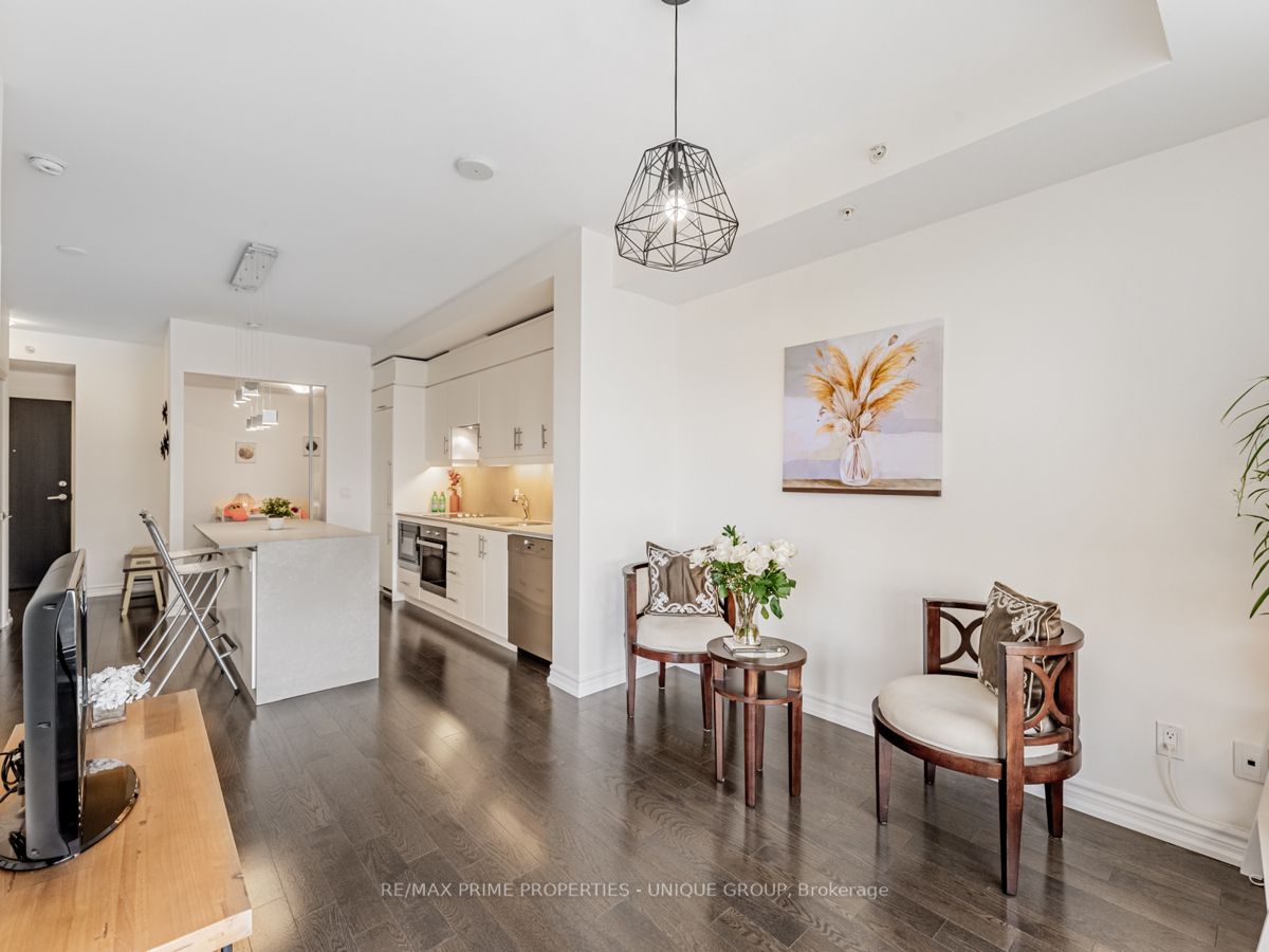 23 Glebe Rd W, #519