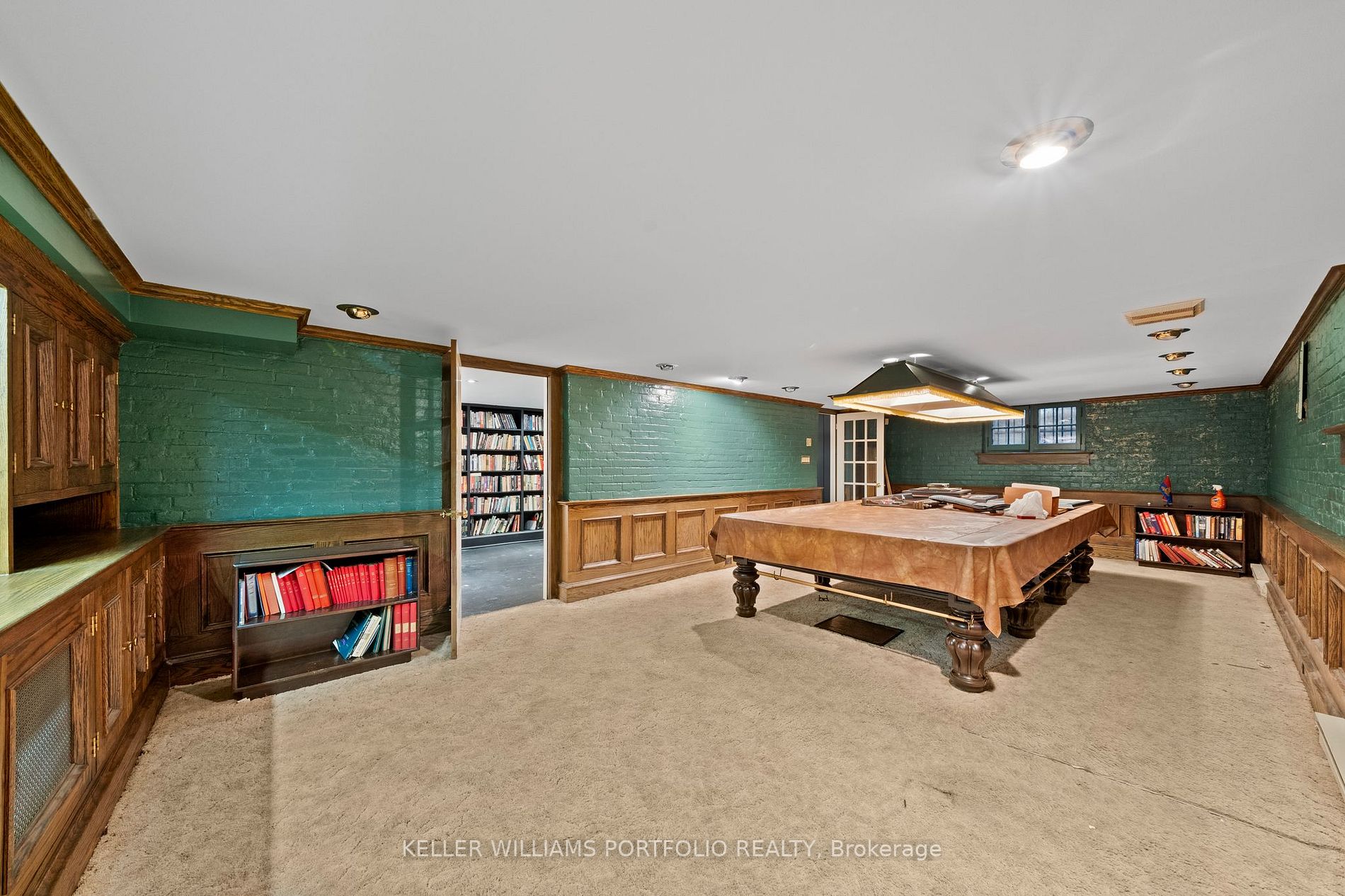 16 Glengrove Ave E