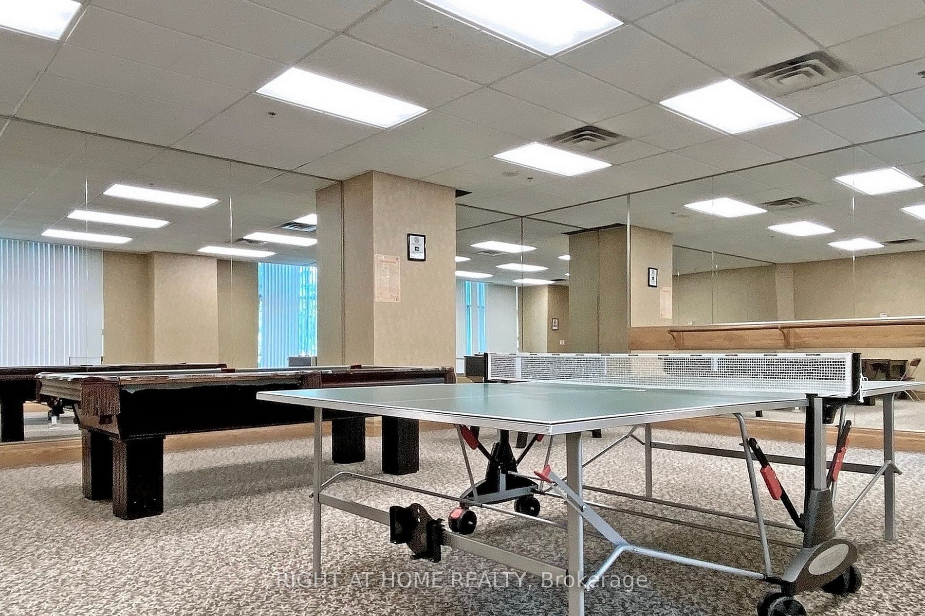 5500 Yonge St, #1002