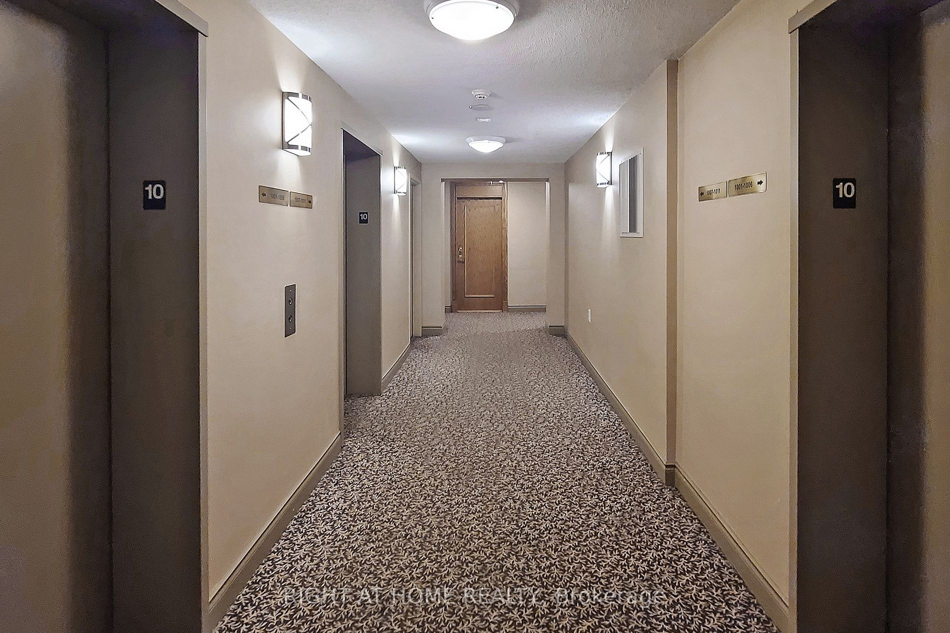 5500 Yonge St, #1002