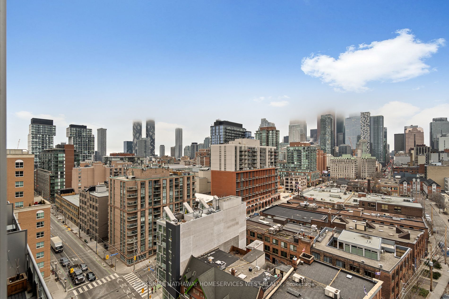 320 Richmond St E, #1410