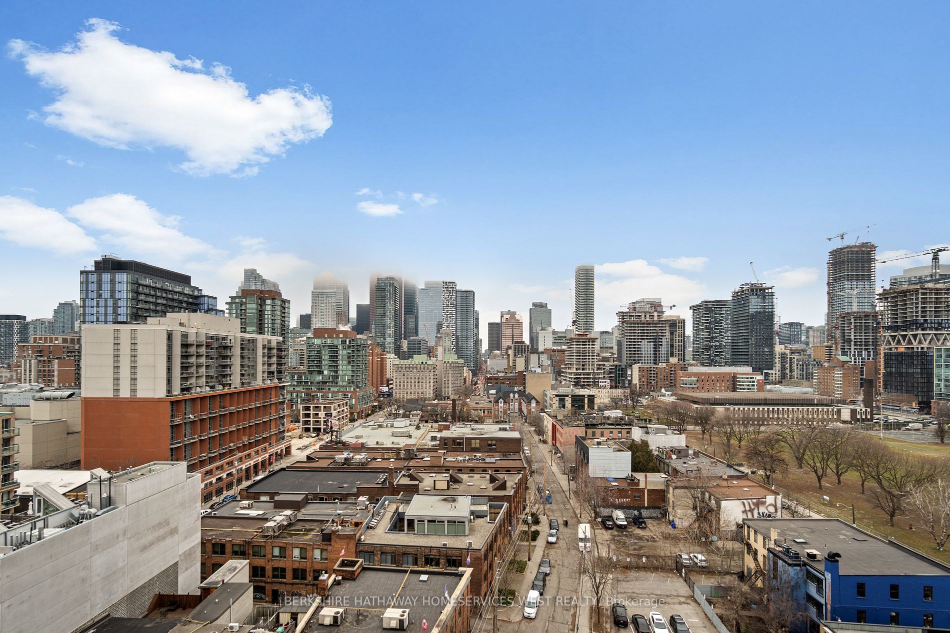 320 Richmond St E, #1410