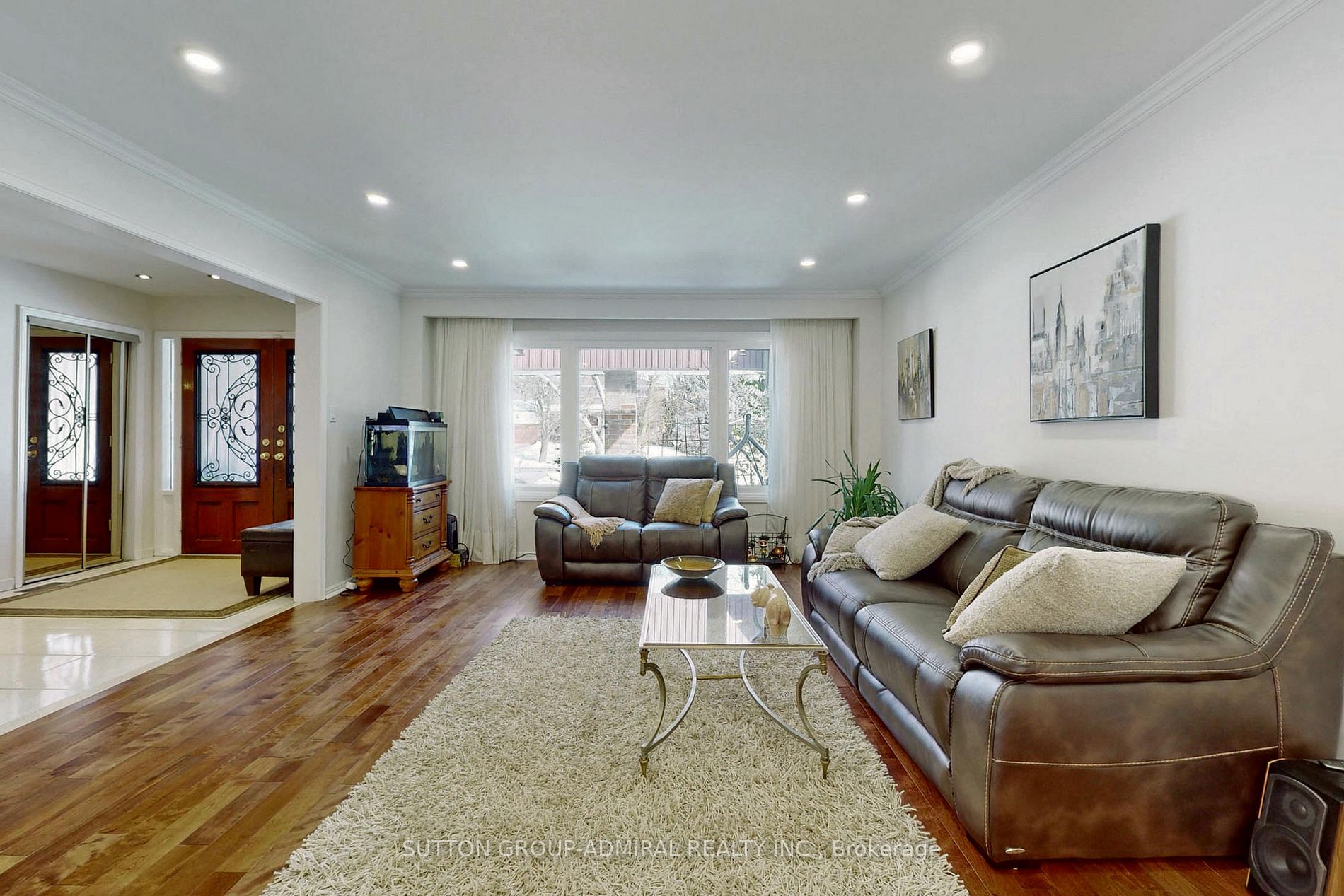 19 Carmel Crt