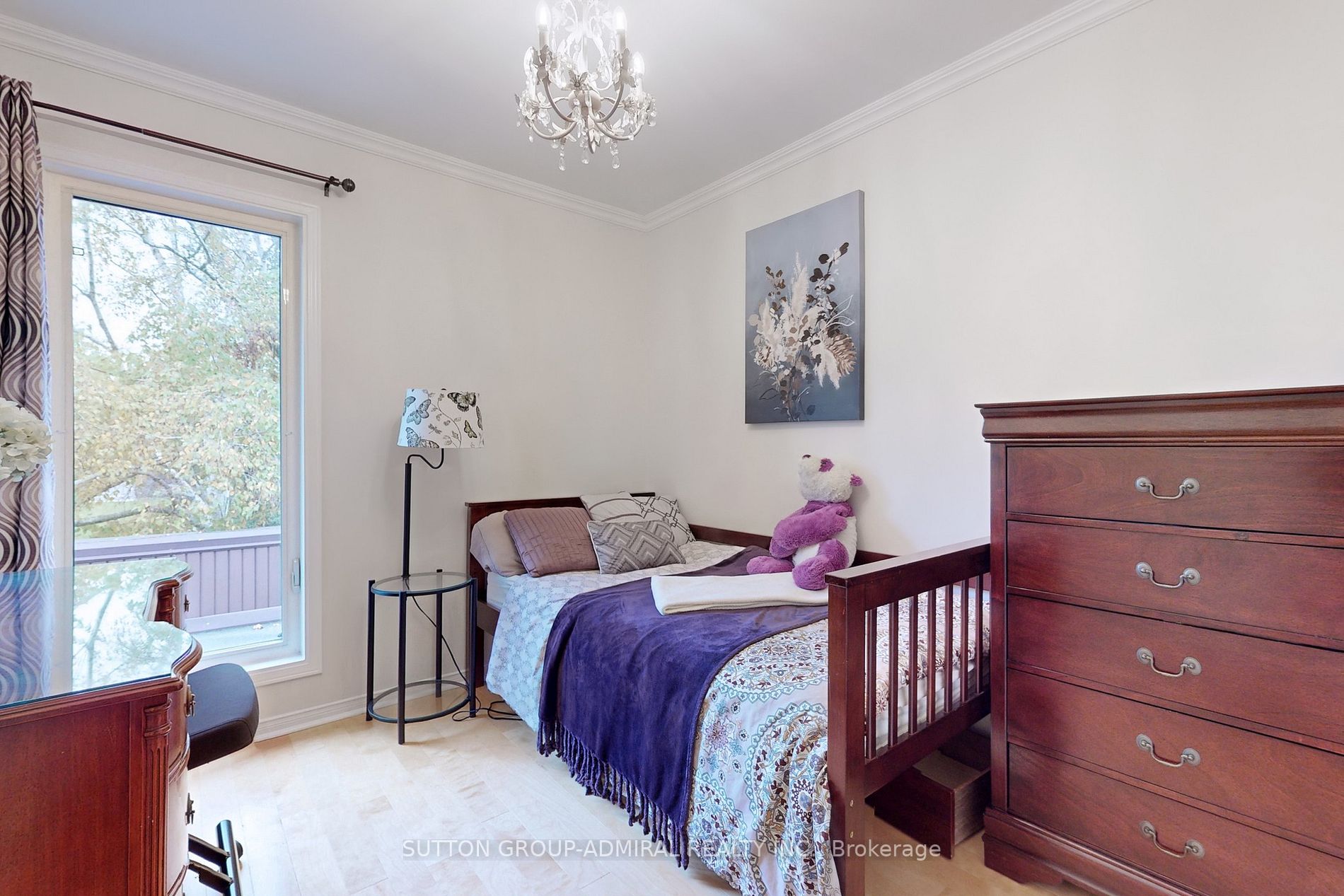 19 Carmel Crt
