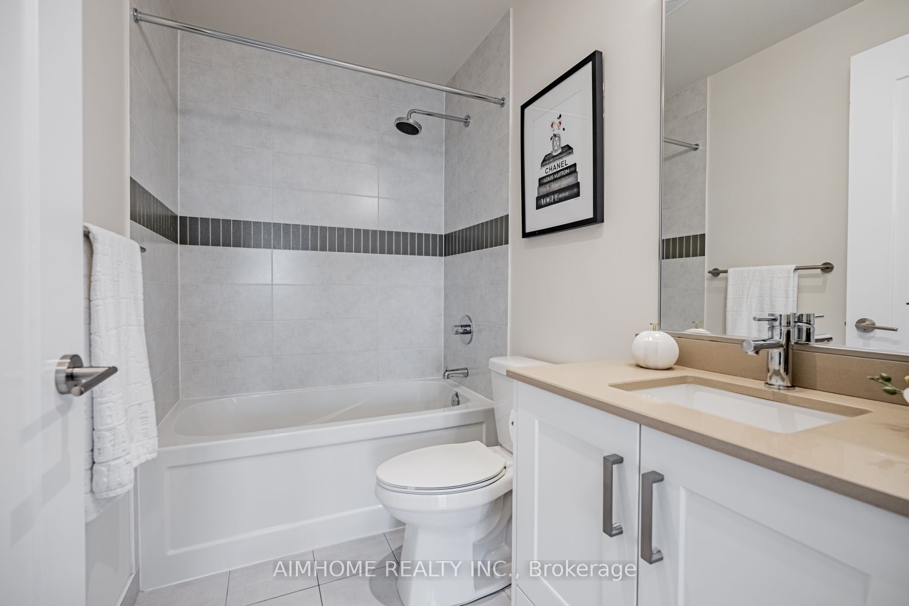 99 John St, #2809