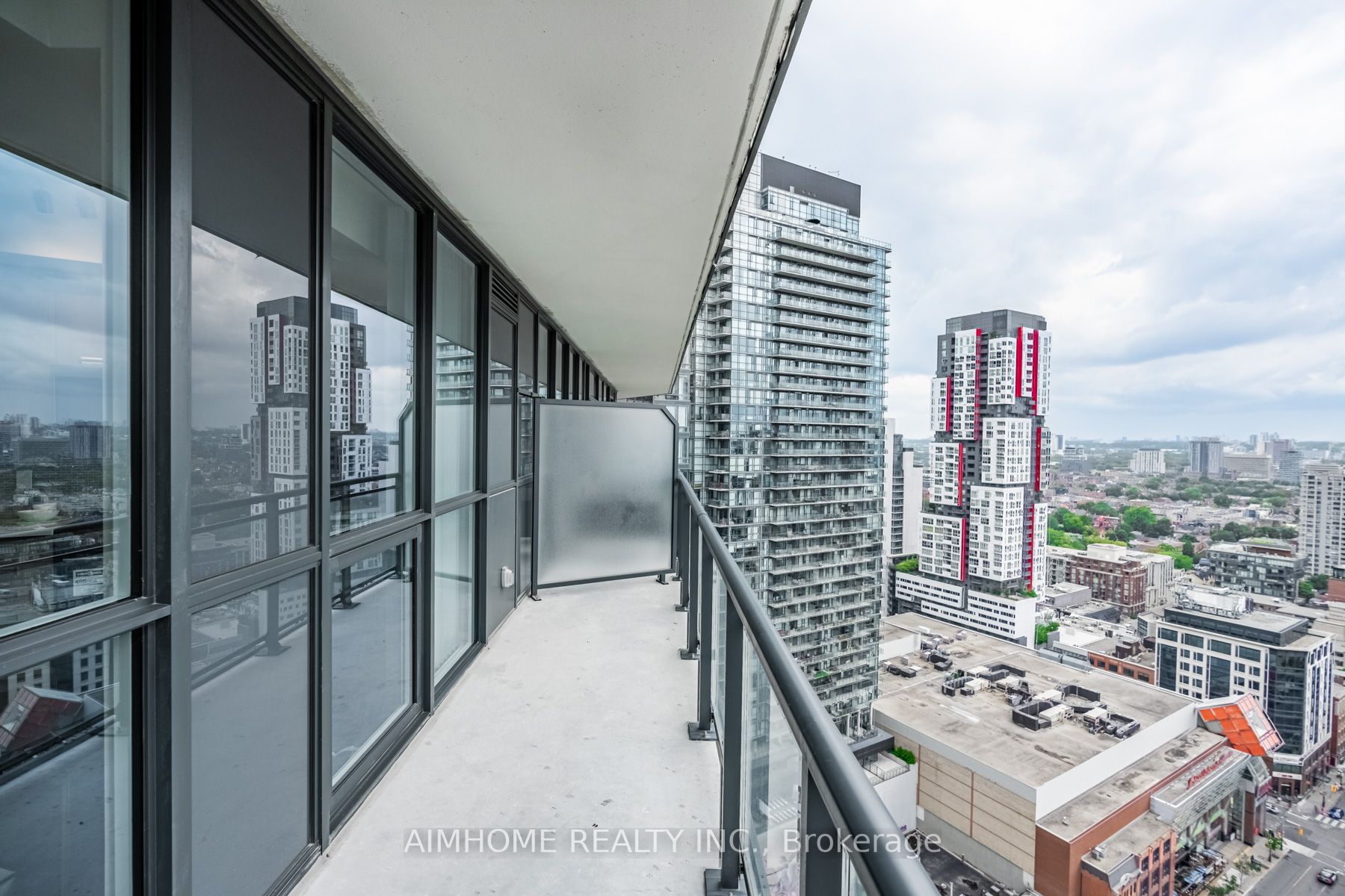 99 John St, #2809