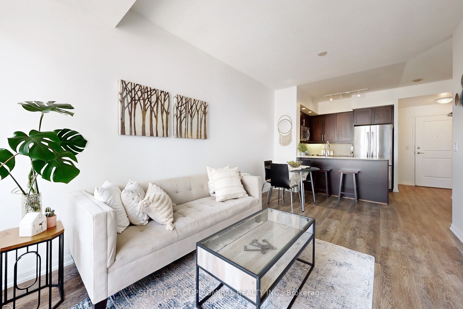 75 East Liberty St, #1511