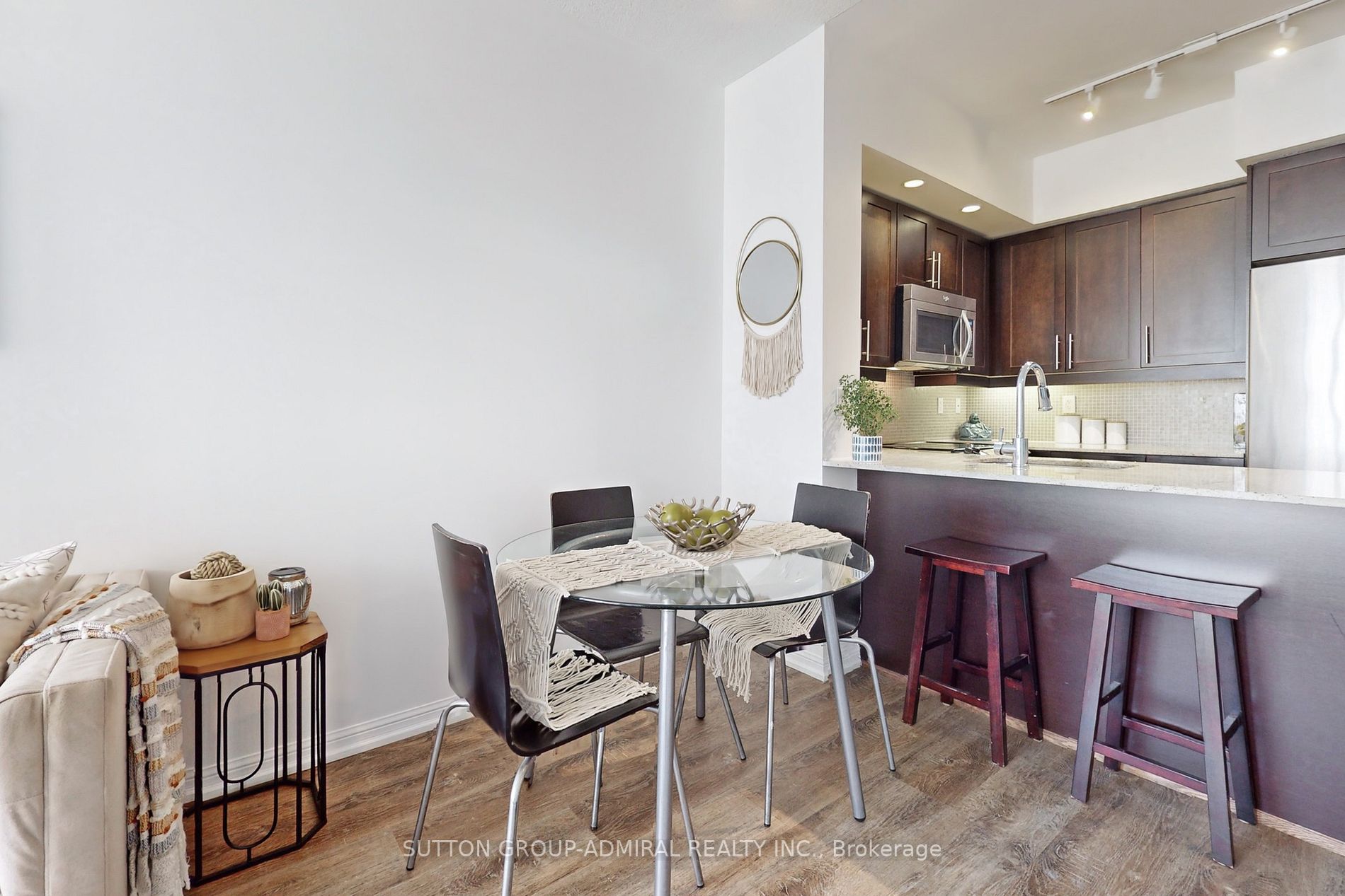 75 East Liberty St, #1511