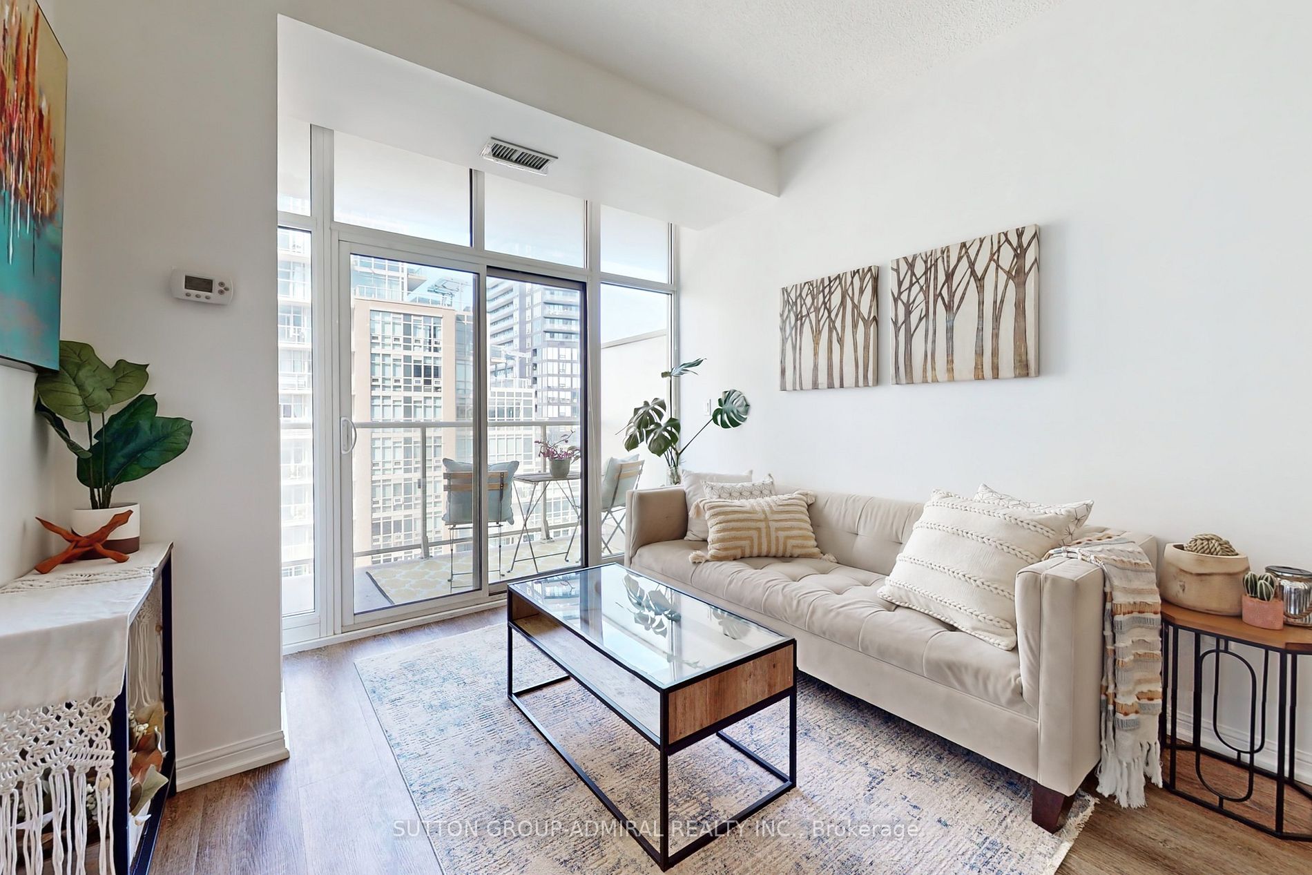 75 East Liberty St, #1511