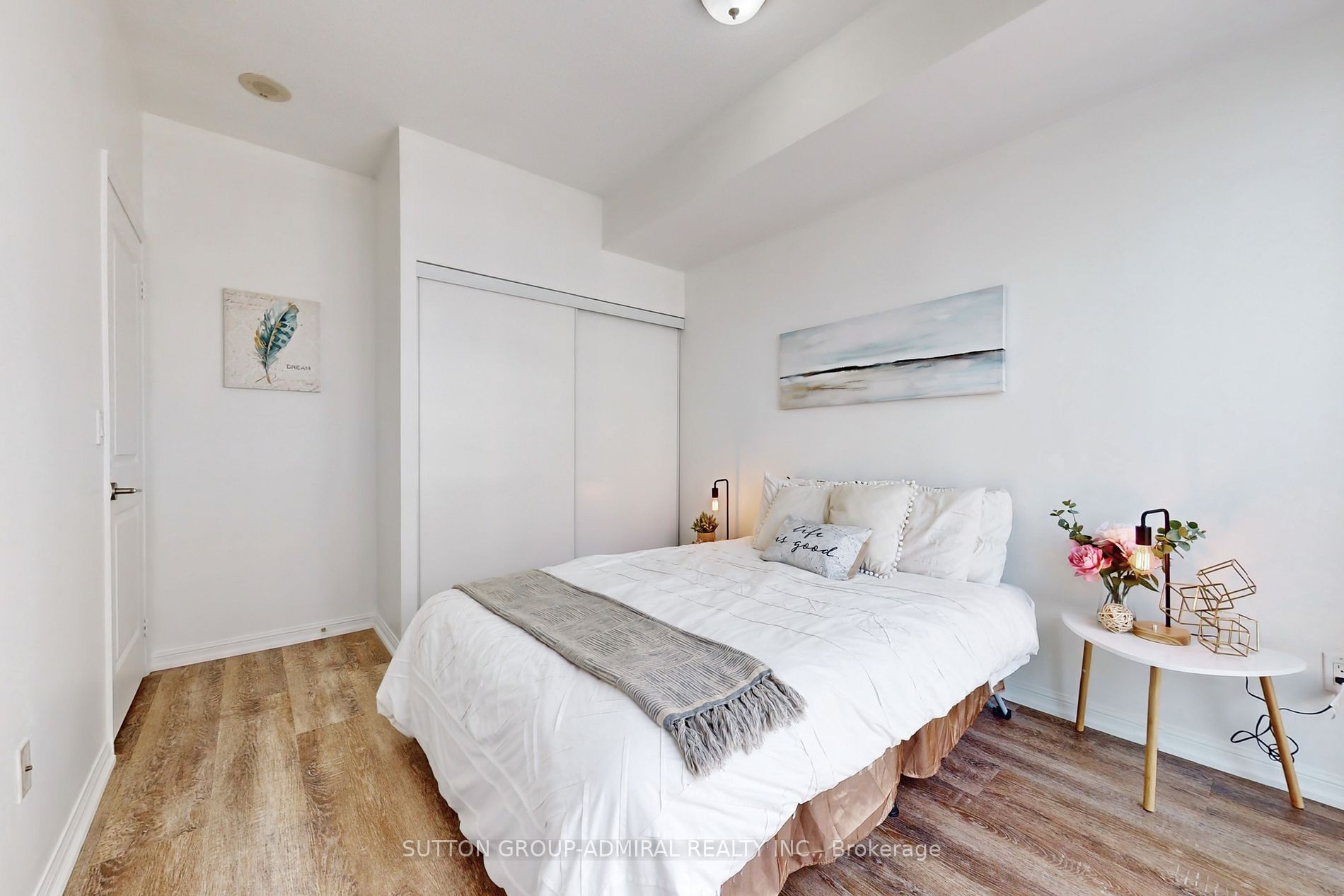 75 East Liberty St, #1511