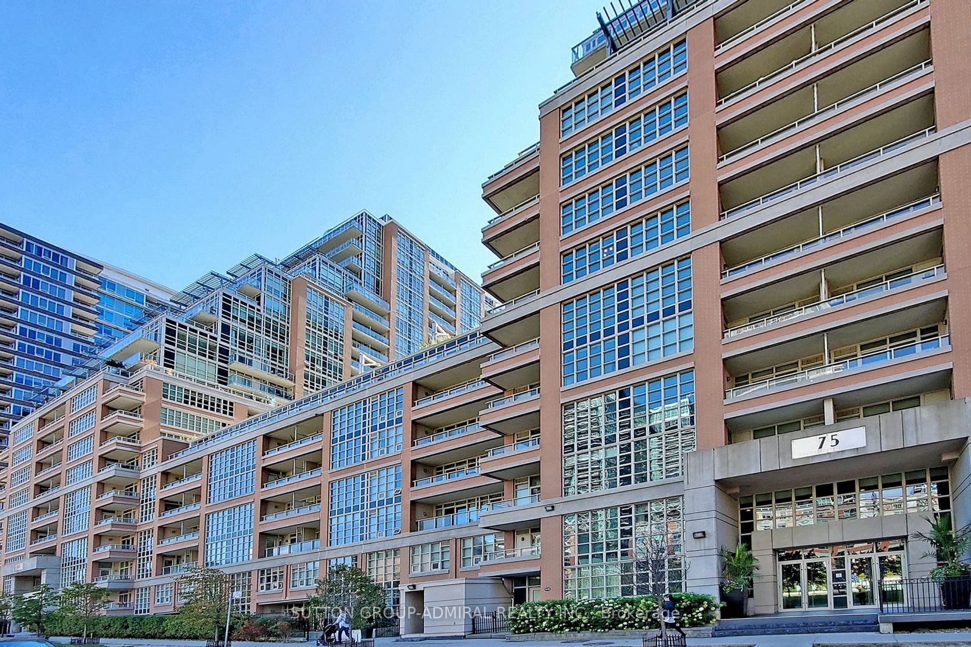 75 East Liberty St, #1511