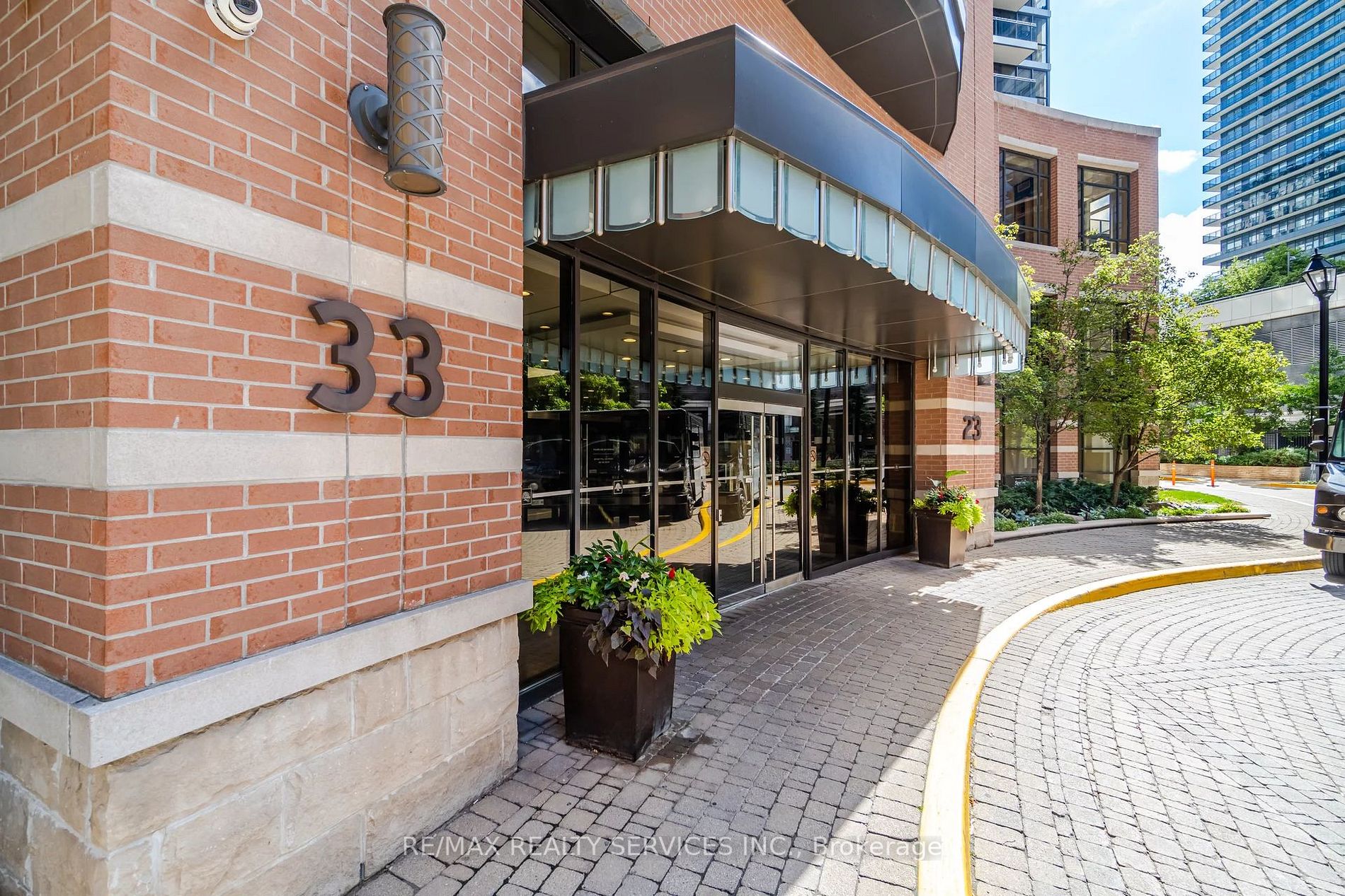 33 Sheppard Ave E, #3206