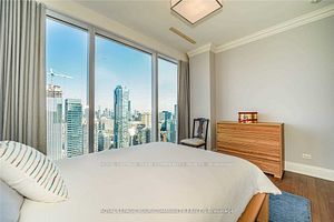183 Wellington Street W, #3903